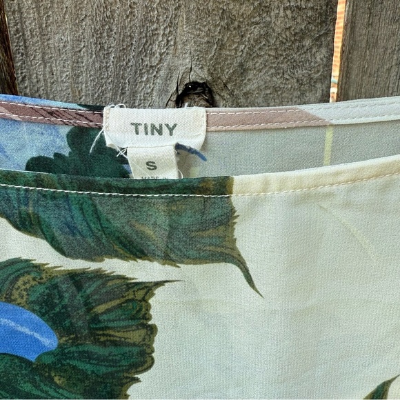 Anthropologie Tiny Abjure Floral Sheer Overlay Cape Sleeve Blouse - Picture 4 of 5